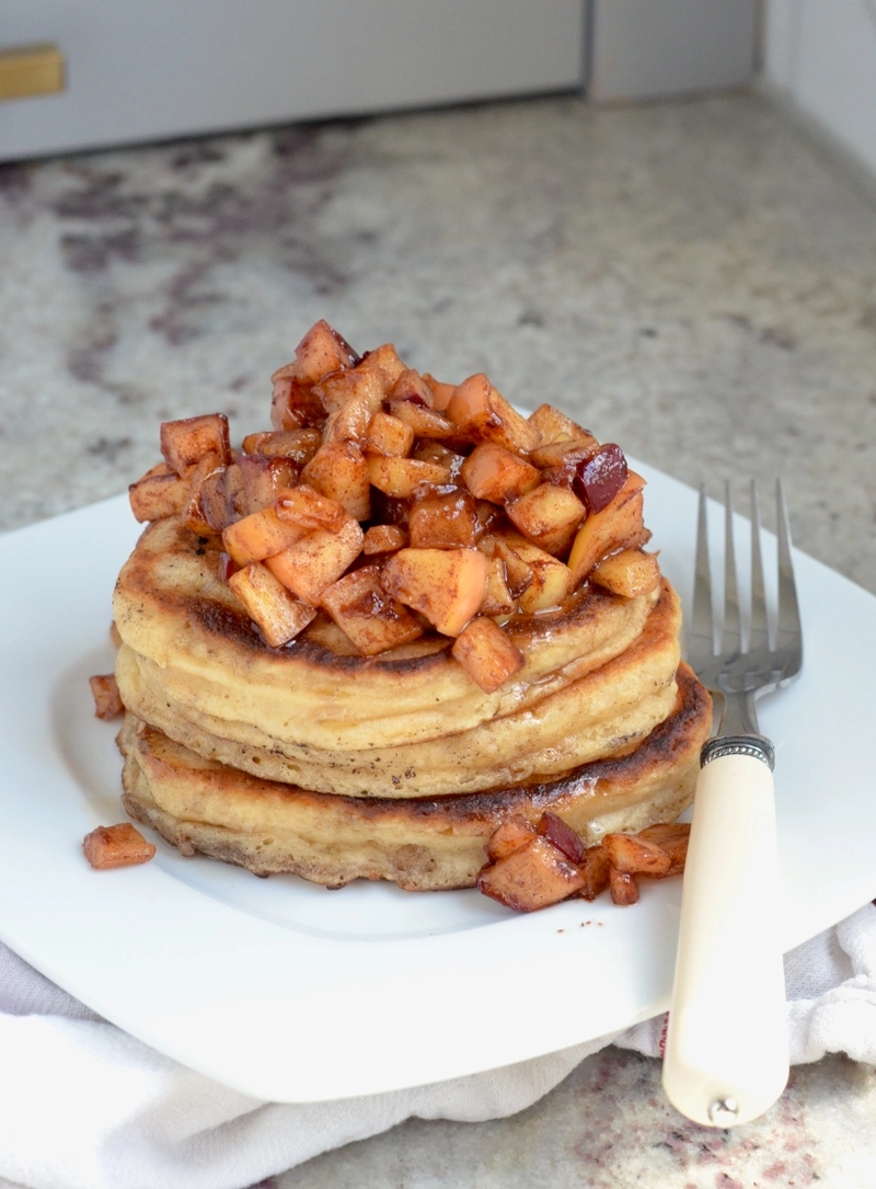 Buttermilk pancakes with cinnamon apples