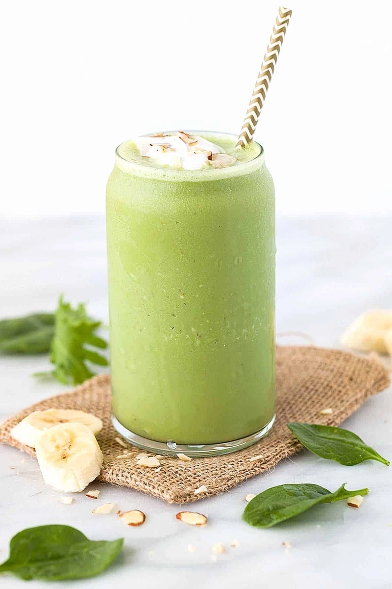 Green tea matcha smoothie